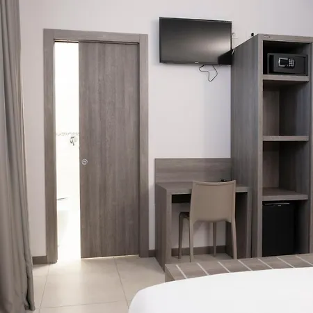 Salus Locazione Turistica Гостевой дом 4*