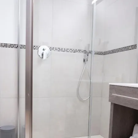 Salus Locazione Turistica Guest house *